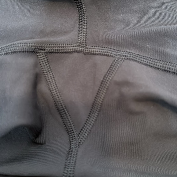 Lululemon Speed Up mid rise Tight 28"‎ *Full-On Luxtreme Black Sz 4 & 8 - Picture 12 of 15